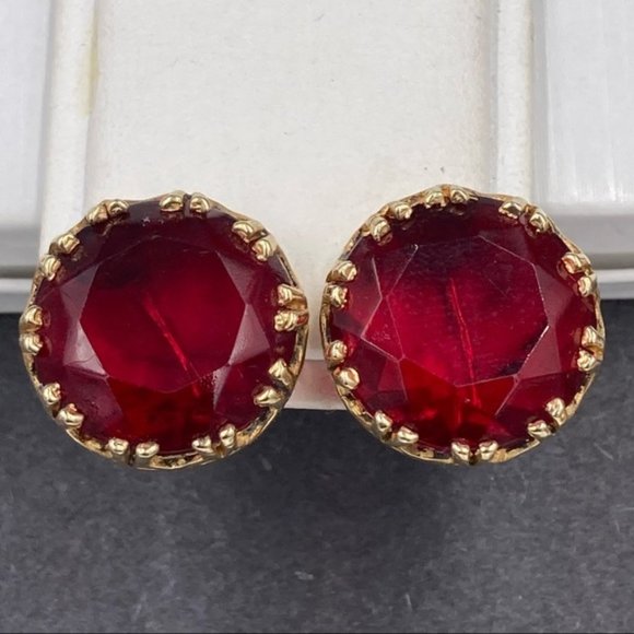Vintage Red Glass Accessocraft Clip Earrings - Picture 1 of 5